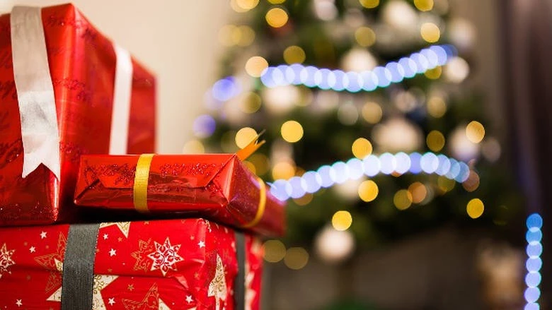 Εορταστικό ωράριο: Μέχρι τι ώρα θα είναι ανοιχτά τα καταστήματα σήμερα, Παραμονή Πρωτοχρονιάς